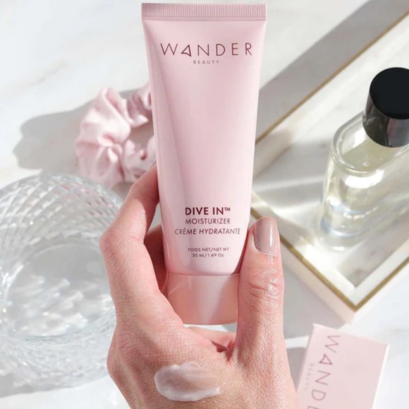 NWT 💕 Wander Beauty Dive In Moisturizer - Picture 3 of 6